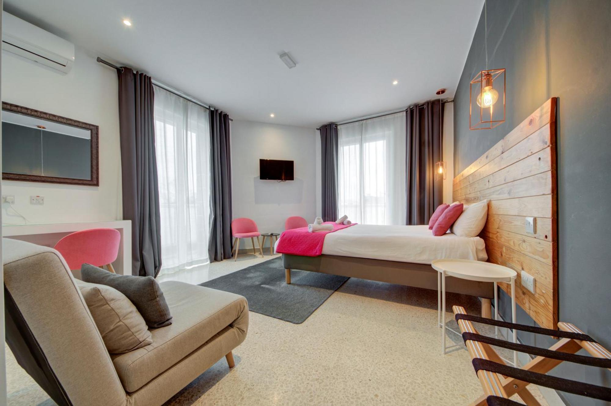 Caro Boutique Guest House San Gwann Exterior photo